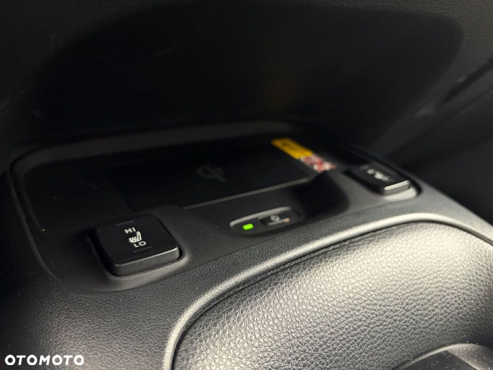 Toyota Corolla 1.8 Hybrid Comfort - 28