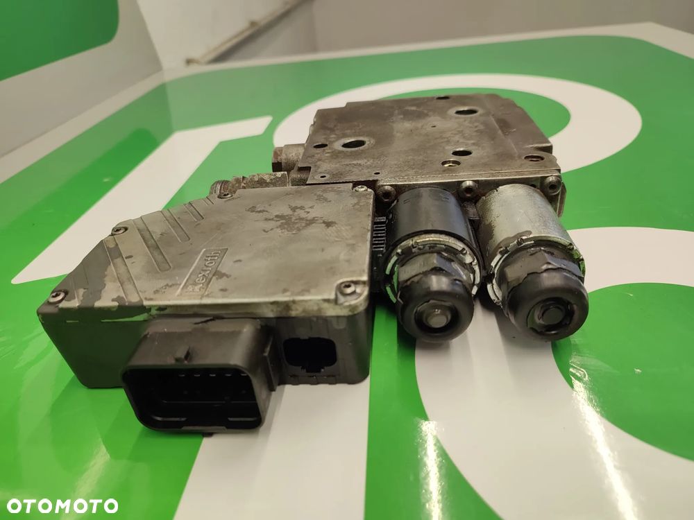Sekcja EHR Zawór sterujący G718960030016 Fendt 820 Vario - 2