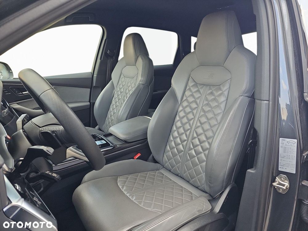 Audi Q7 - 11