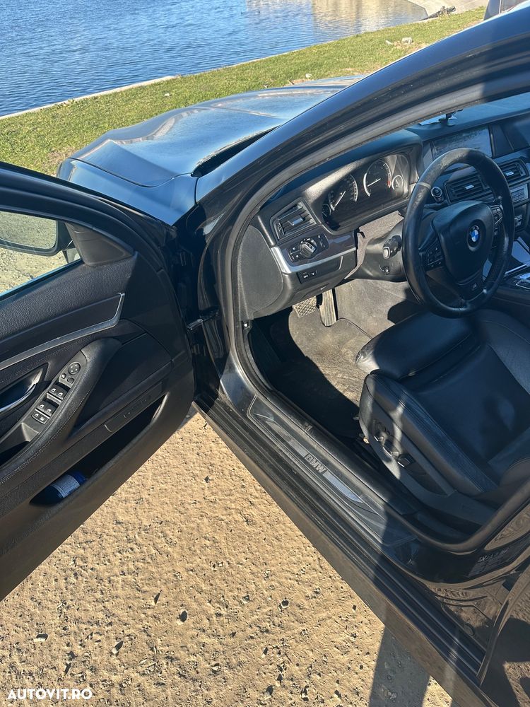 BMW Seria 5 530d xDrive Sport-Aut. - 9