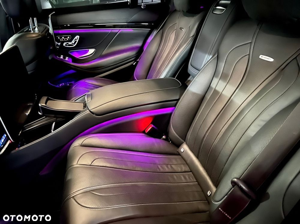 Mercedes-Benz Klasa S 560 4-Matic L 9G-TRONIC - 29