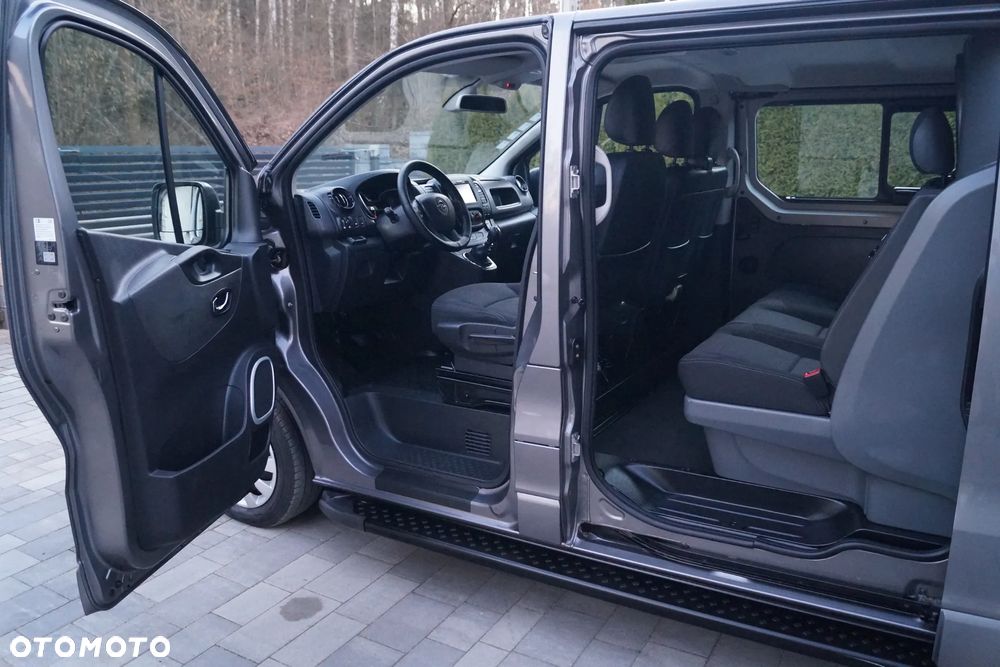 Opel Vivaro - 10