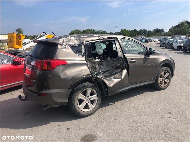 Toyota RAV4 - 3