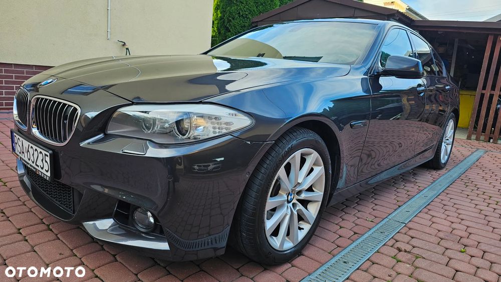 BMW Seria 5 535i xDrive Modern Line - 12