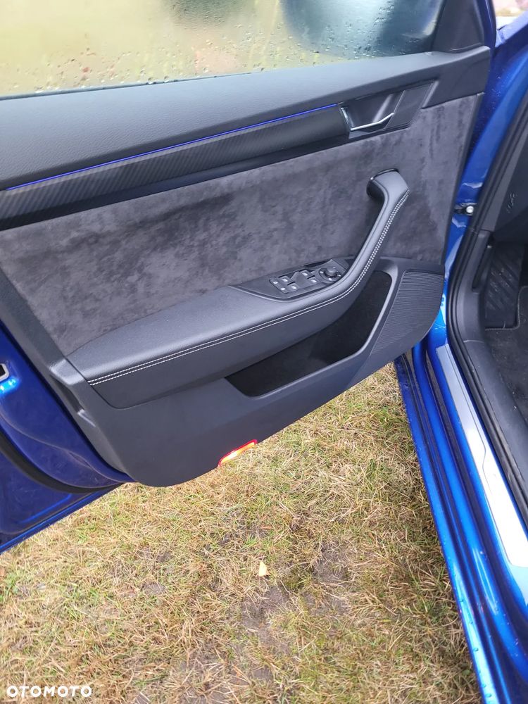 Skoda Superb 2.0 TSI Sportline DSG - 19