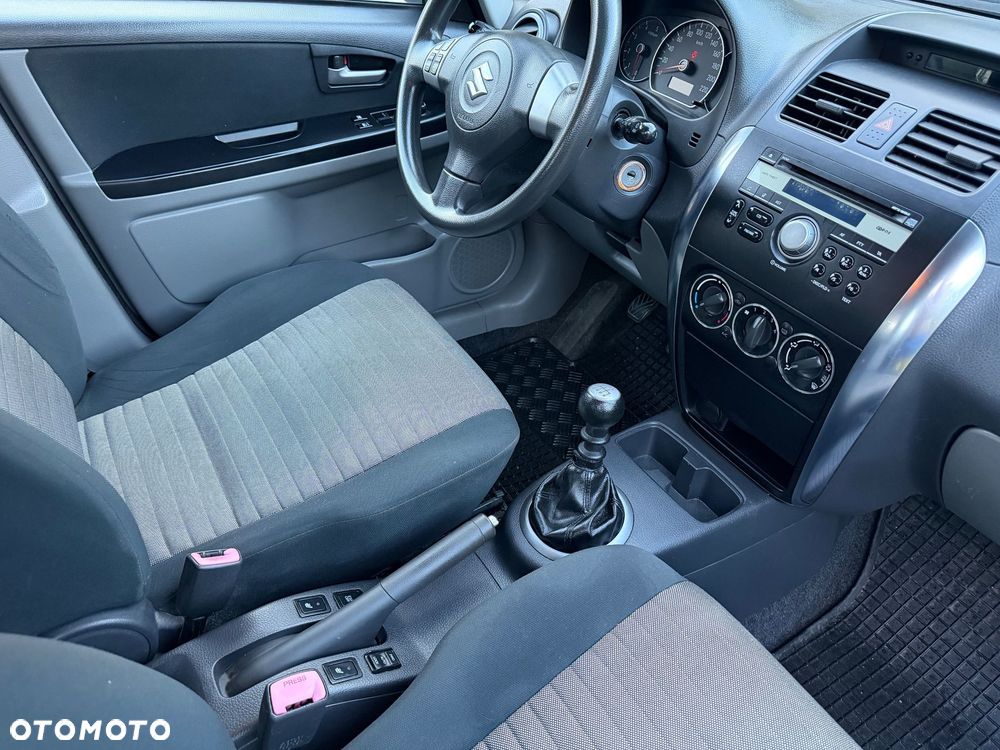 Suzuki SX4 - 3