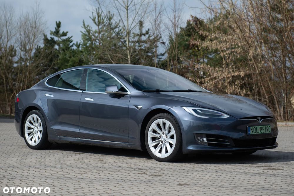 Tesla Model S Long Range Plus - 2