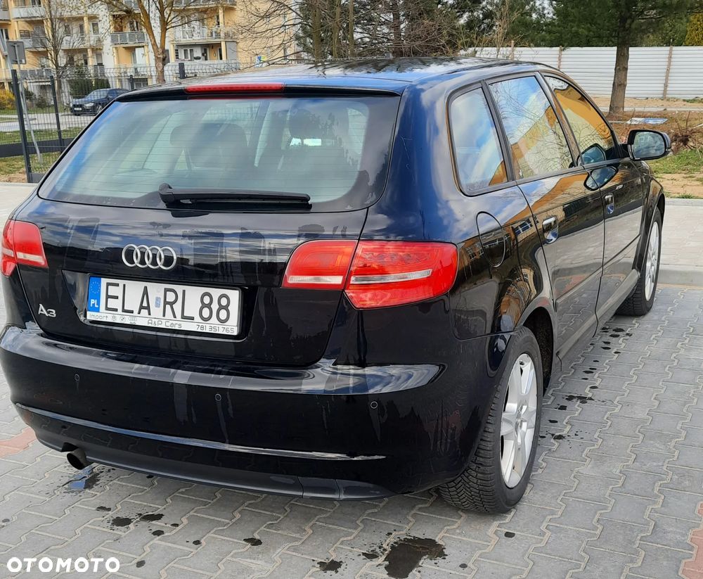 Audi A3 Sportback 1.6 Ambiente - 5