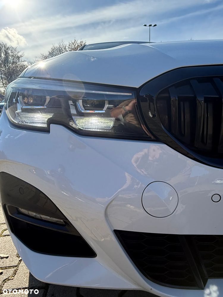 BMW Seria 3 320d xDrive M Sport sport - 22