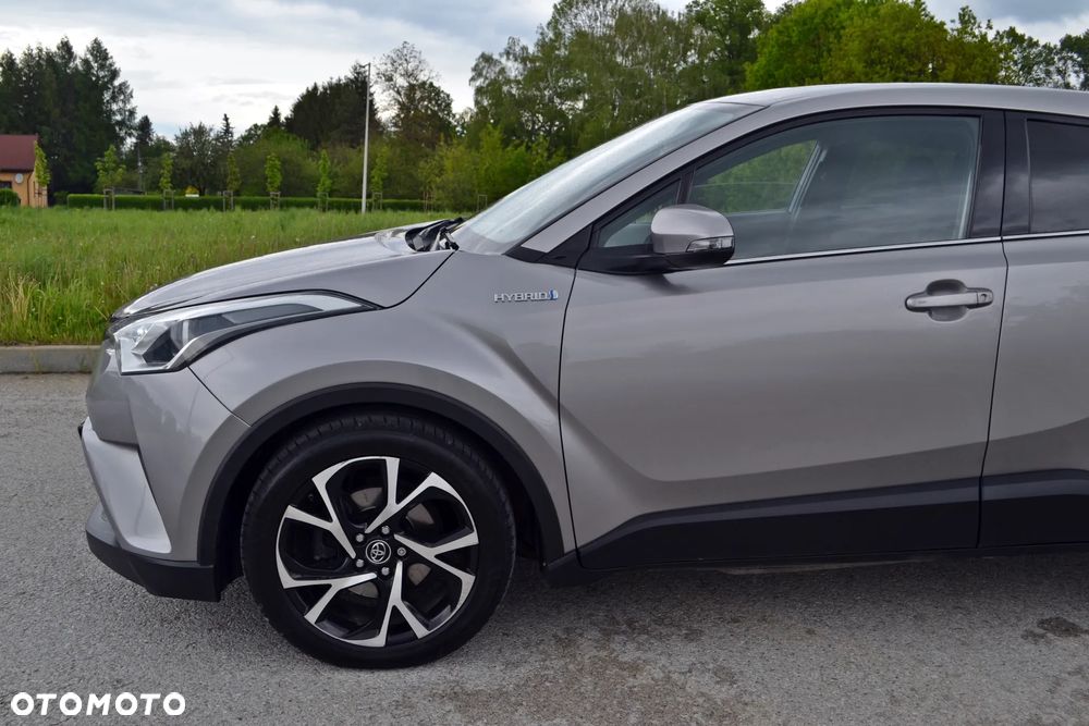 Toyota C-HR - 8