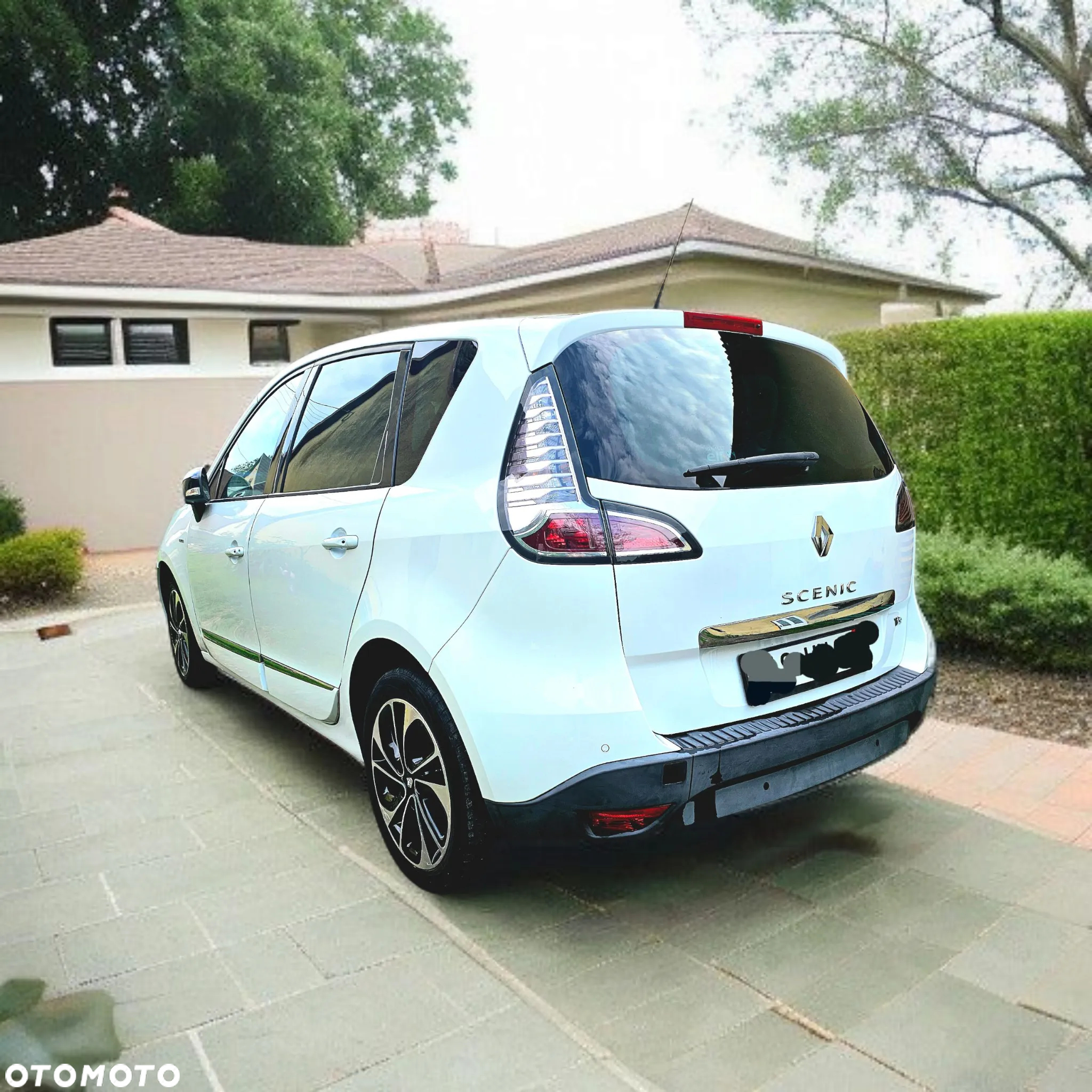 Renault Scenic ENERGY TCe 130 S&S Xmod Bose Edition - 4