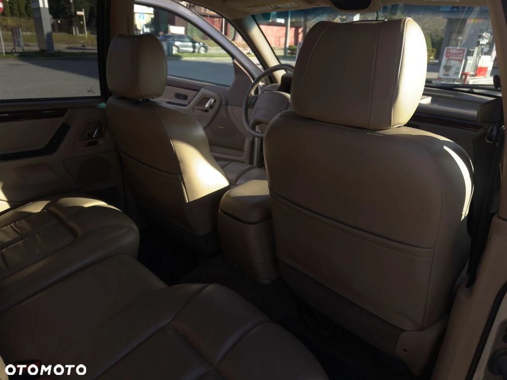 Jeep Grand Cherokee - 10