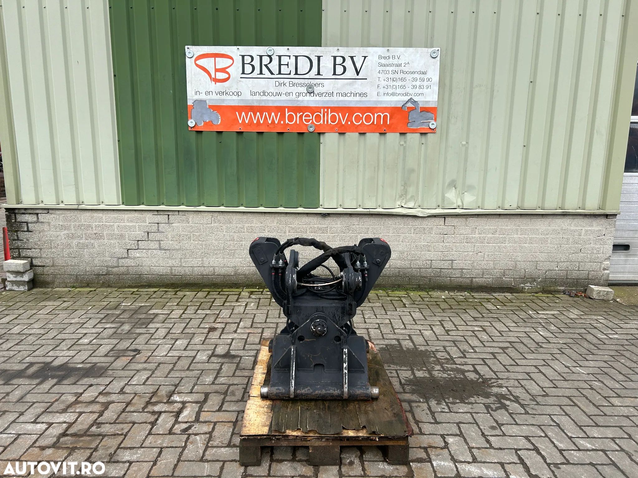 Cuplare rapida pentru excavator - 1