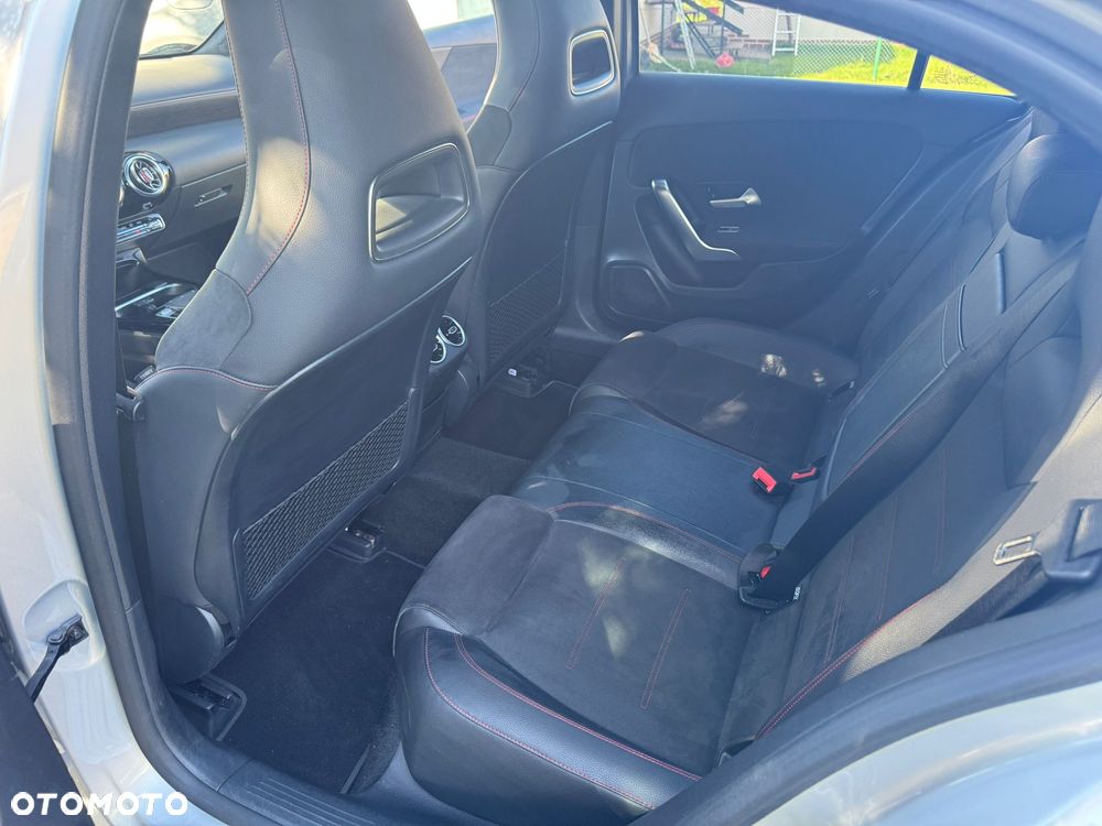 Mercedes-Benz Klasa A 250 4Matic 7G-DCT AMG Line - 13