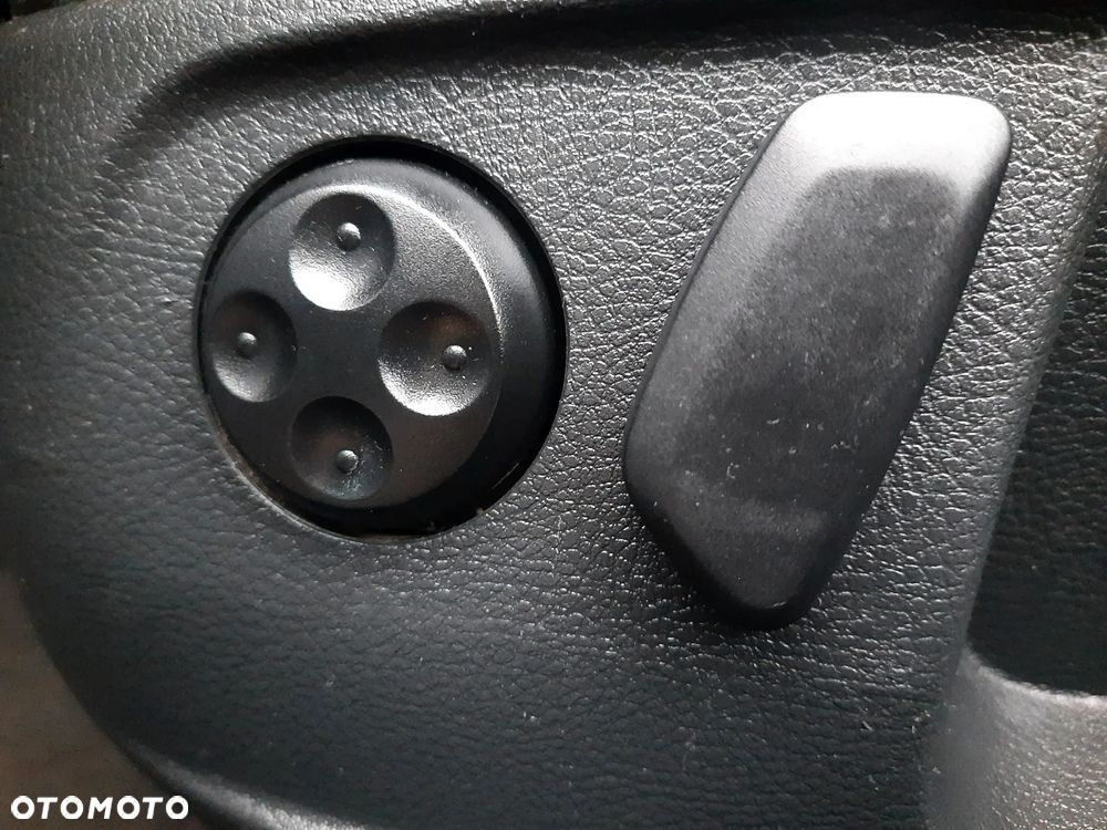 Volkswagen Passat Variant 1.6 TDI Perfectline - 28