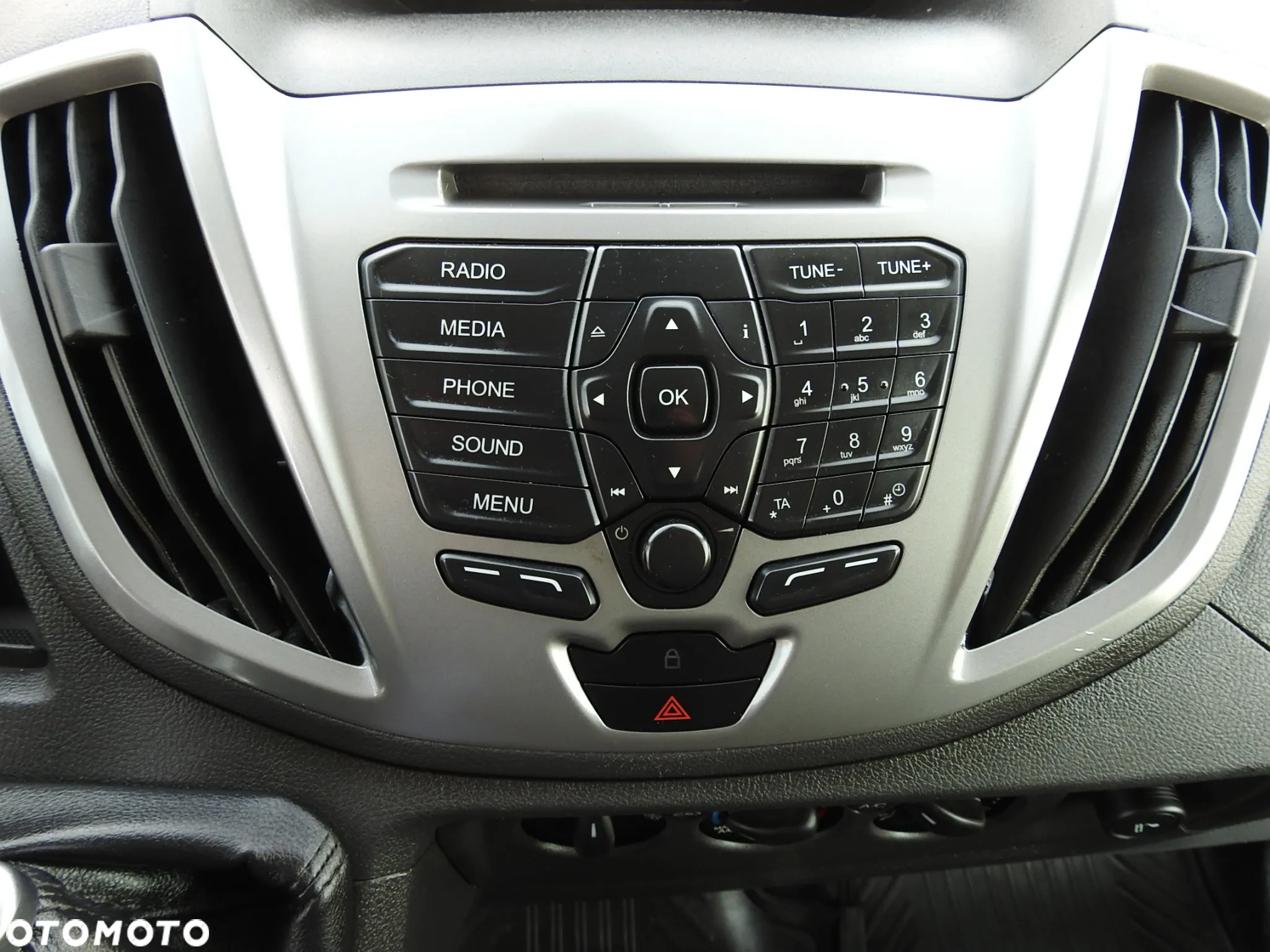 Ford TRANSIT  KONTENER WINDA 8 PALET TEMPOMAT LEDY BLIŹNIACZE KOŁA KLIMATYZACJA 170KM [ B14018 ] - 31