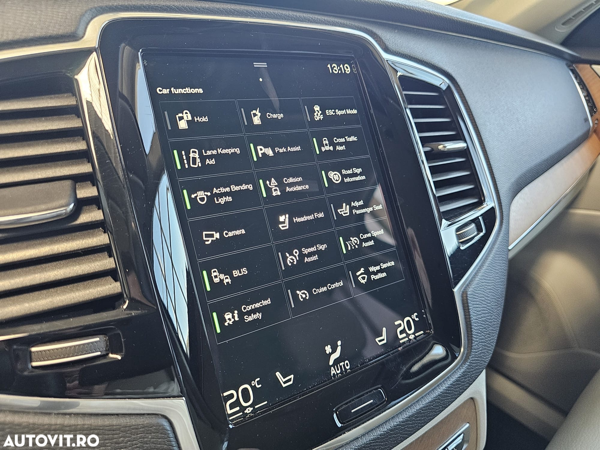 Volvo XC 90 T8 AWD Recharge Geartronic Inscription Expression - 26