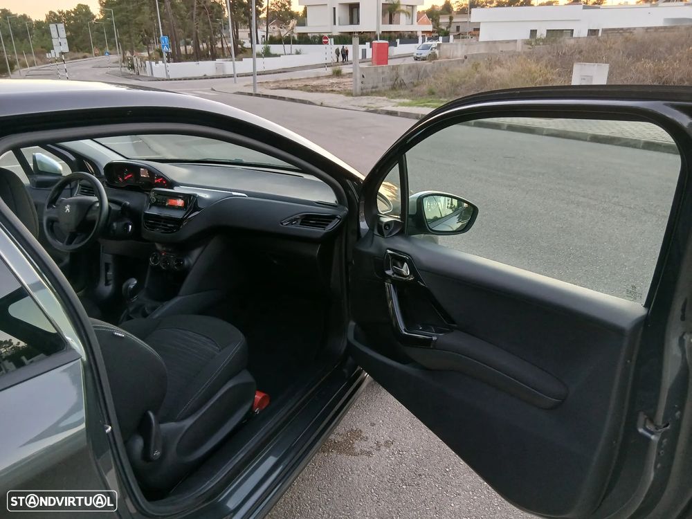 Peugeot 208 1.2 VTi Allure - 9