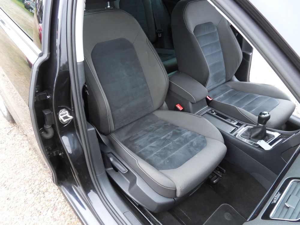 Volkswagen Golf 1.6 TDI BlueMotion Technology Trendline - 16