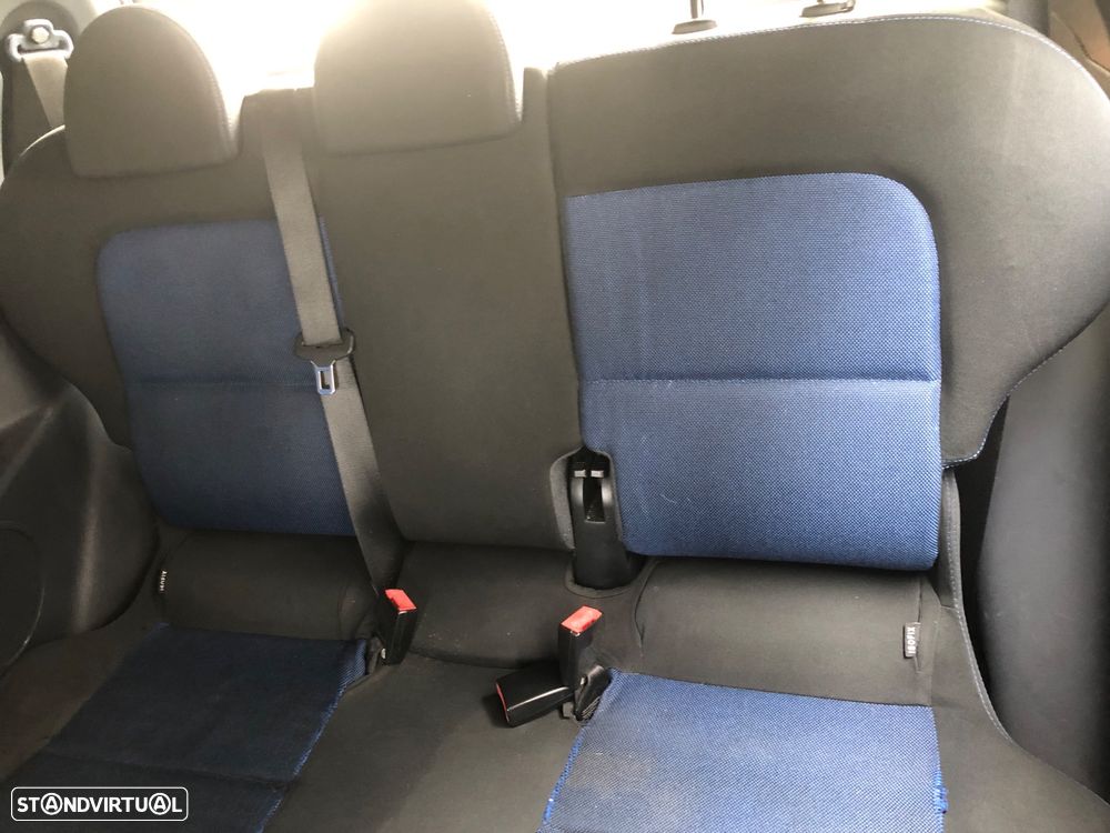 Mitsubishi Colt CZ3 1.1 Invite - 11