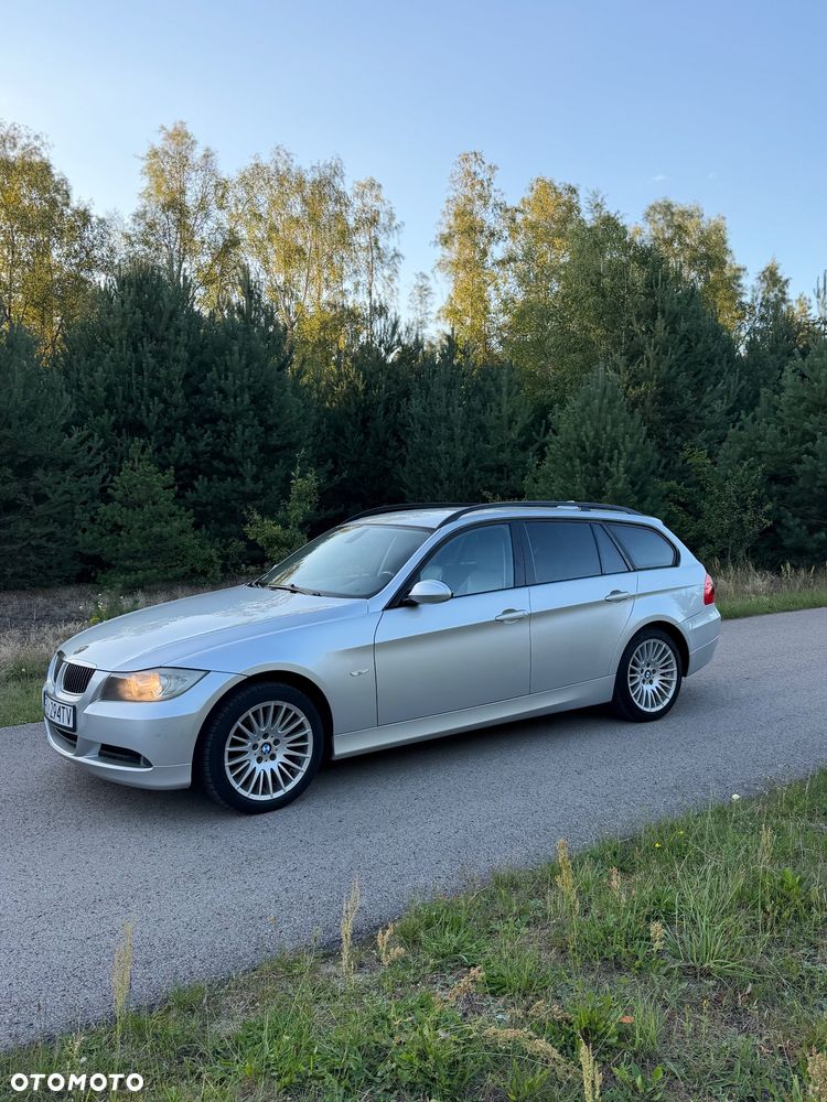 BMW Seria 3 318d - 3