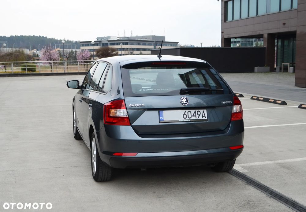 Skoda RAPID Spb 1.2 TSI Ambition - 19