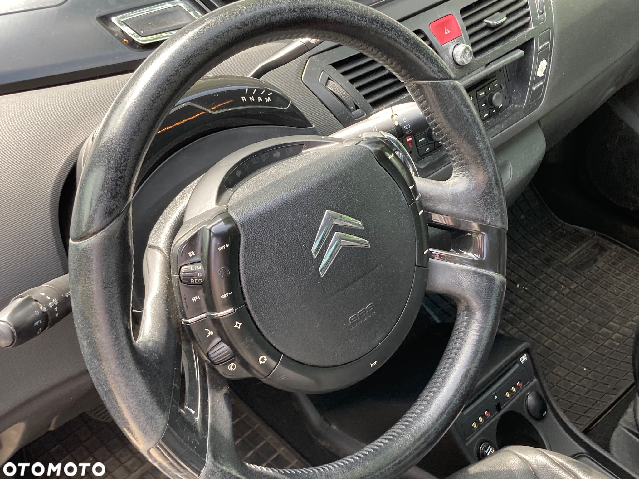Citroën C4 Picasso 2.0 16V Exclusive - 8