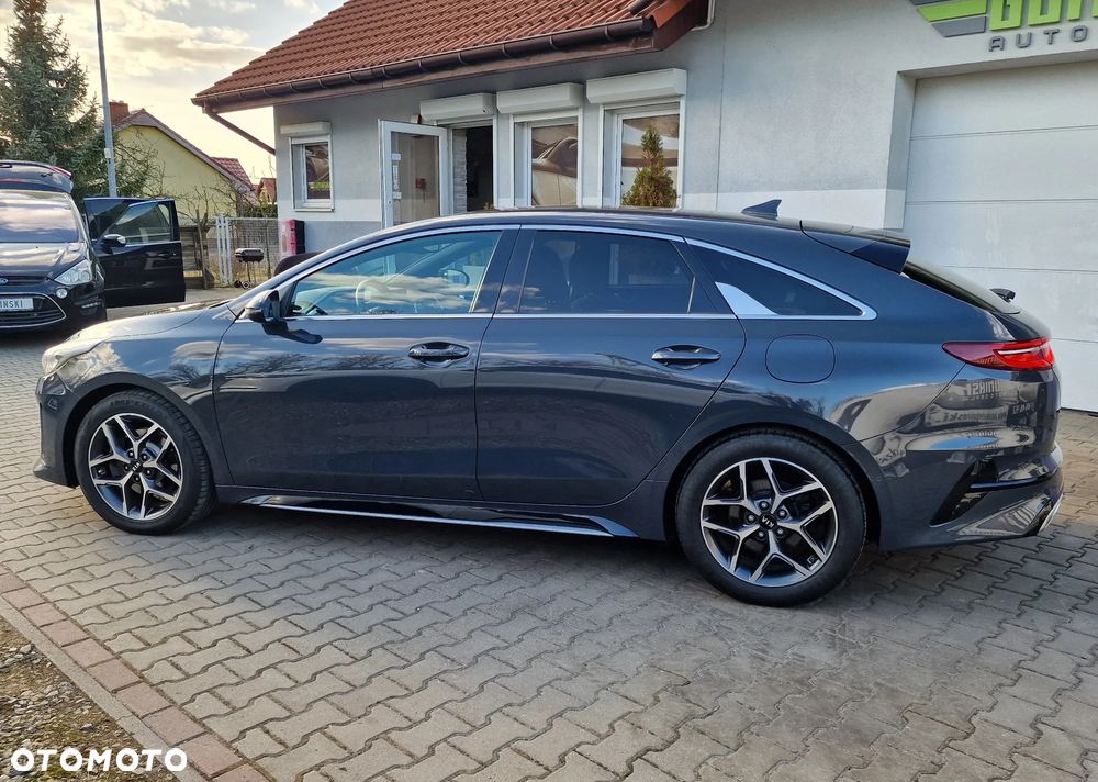 Kia ProCeed 1.6 CRDi DCT7 SCR GT LINE - 9