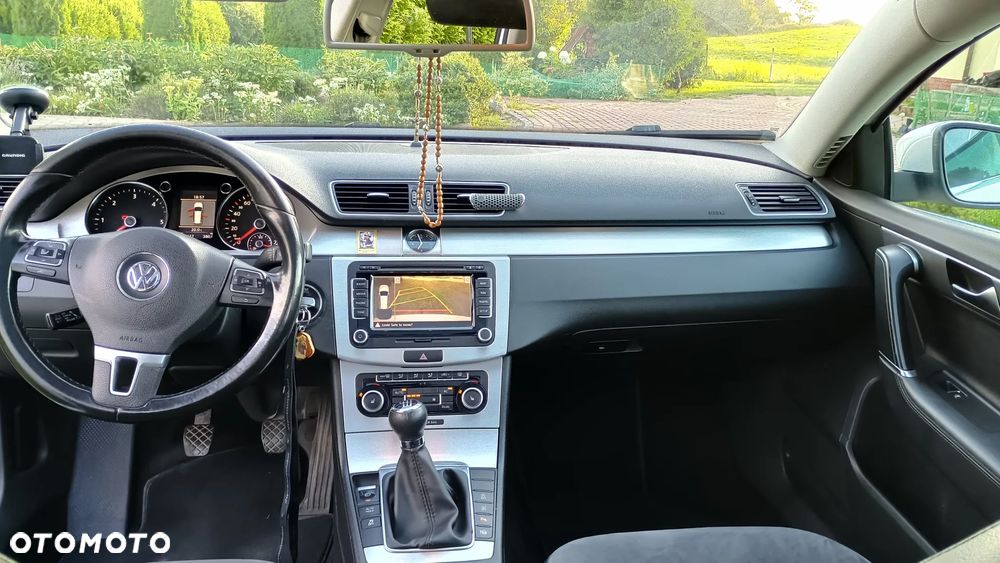Volkswagen Passat 2.0 TDI DPF Comfortline - 12