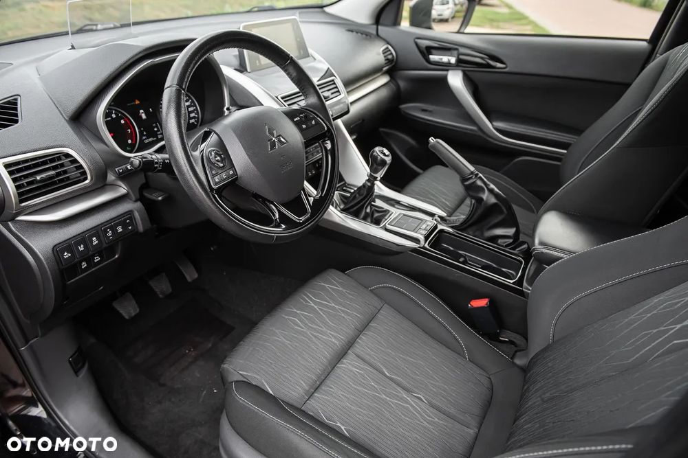 Mitsubishi Eclipse Cross - 15