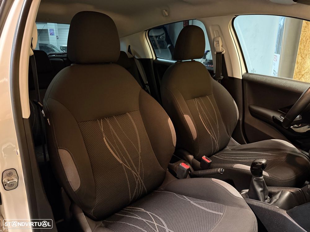 Peugeot 208 1.2 VTi Active - 12