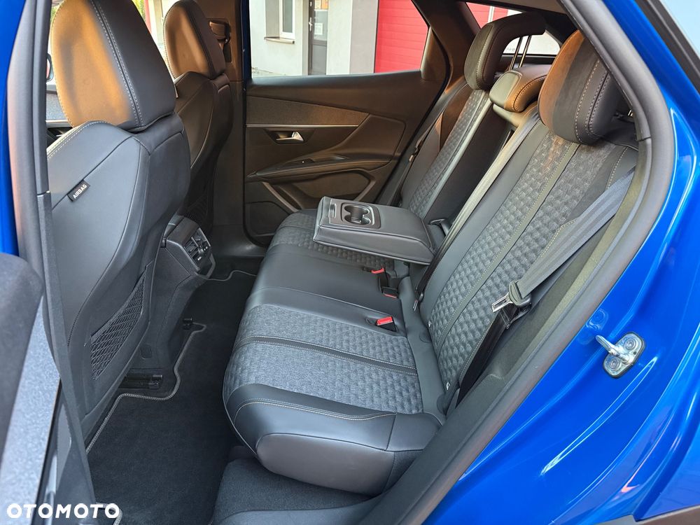 Peugeot 3008 1.5 BlueHDi Road Trip S&S EAT8 - 25