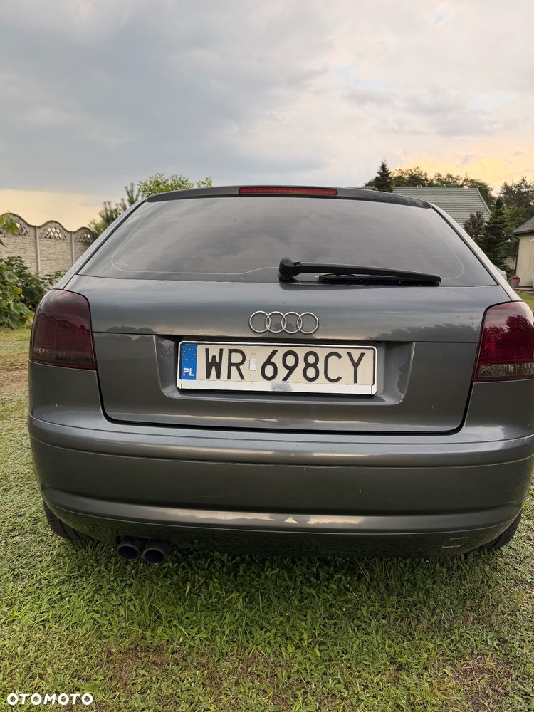 Audi A3 3-drzwiowe 2.0 FSI Ambiente - 2