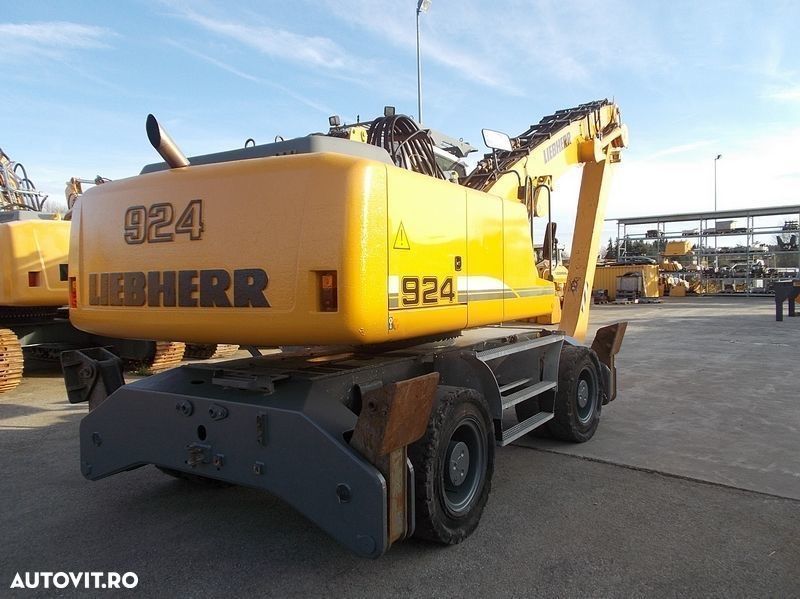 Piese din dezmembrari LIEBHERR A924 - 1