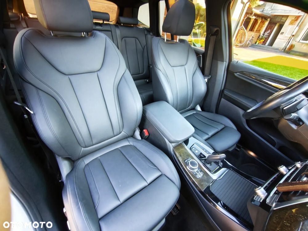 BMW X3 xDrive30i xLine - 30