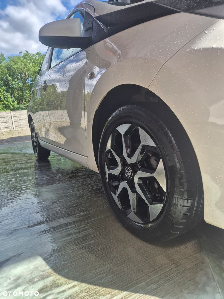 Toyota Aygo 1.0 VVT-i Color Edition - 10