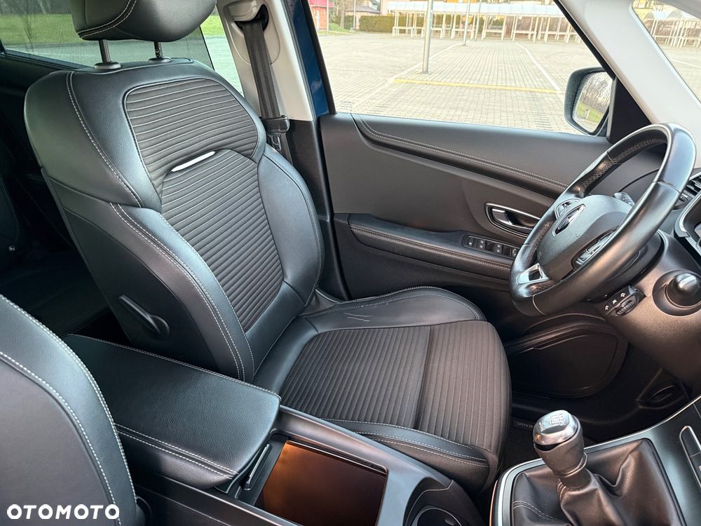 Renault Scenic - 19