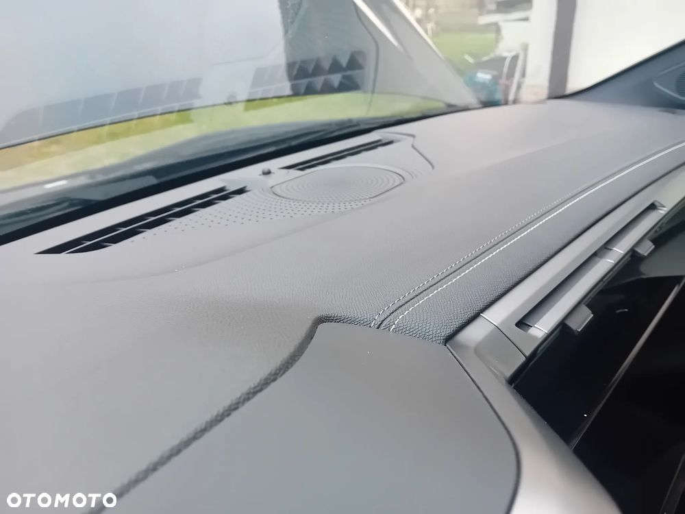 Peugeot 308 SW Plug-In Hybrid 225 e-EAT8 GT - 18