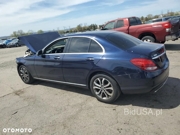 Mercedes-Benz Klasa C 300 4Matic 9G-TRONIC