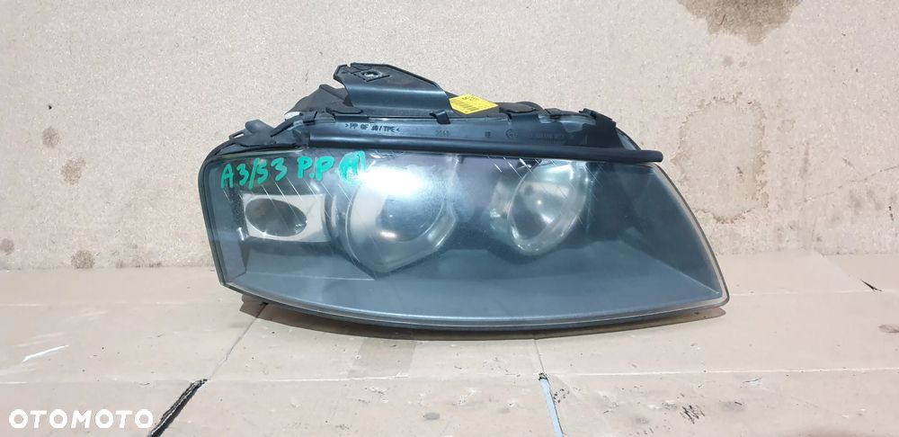 Audi A3 8P Lampa Prawy Przód XENON 8P0941004D - 1