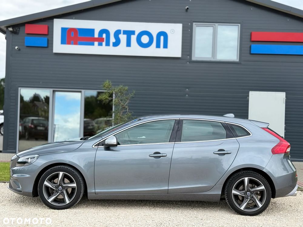 Volvo V40 D2 Drive-E R-Design Momentum - 9