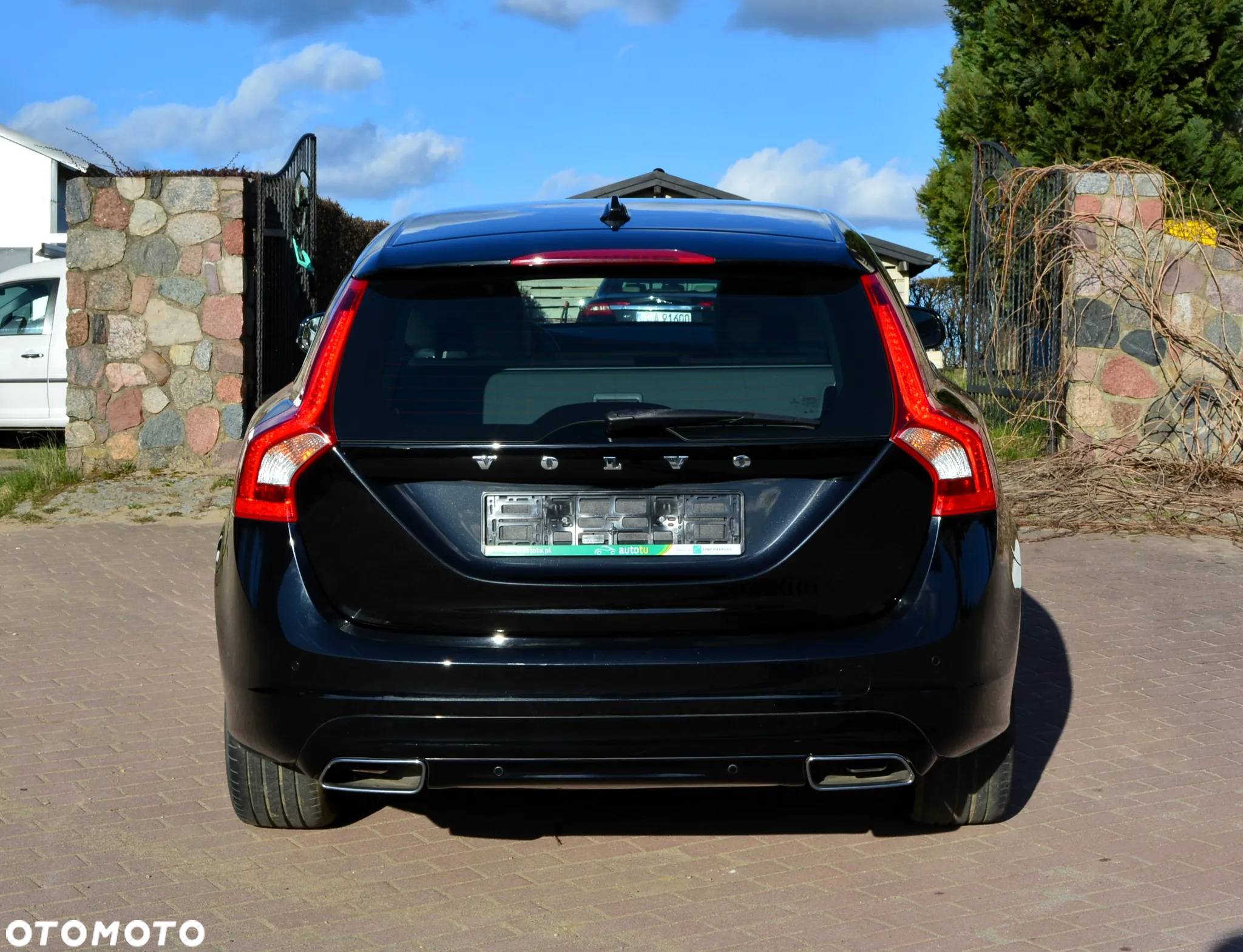 Volvo V60 D4 Drive-E Summum - 11