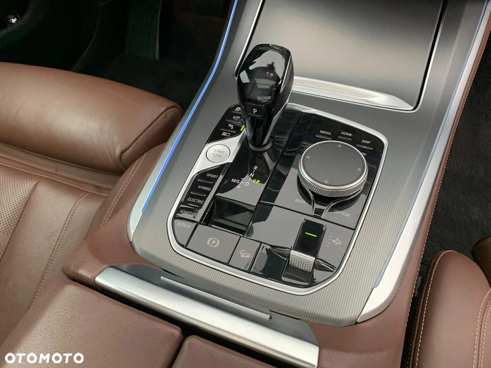 BMW X5 xDrive45e xLine - 17