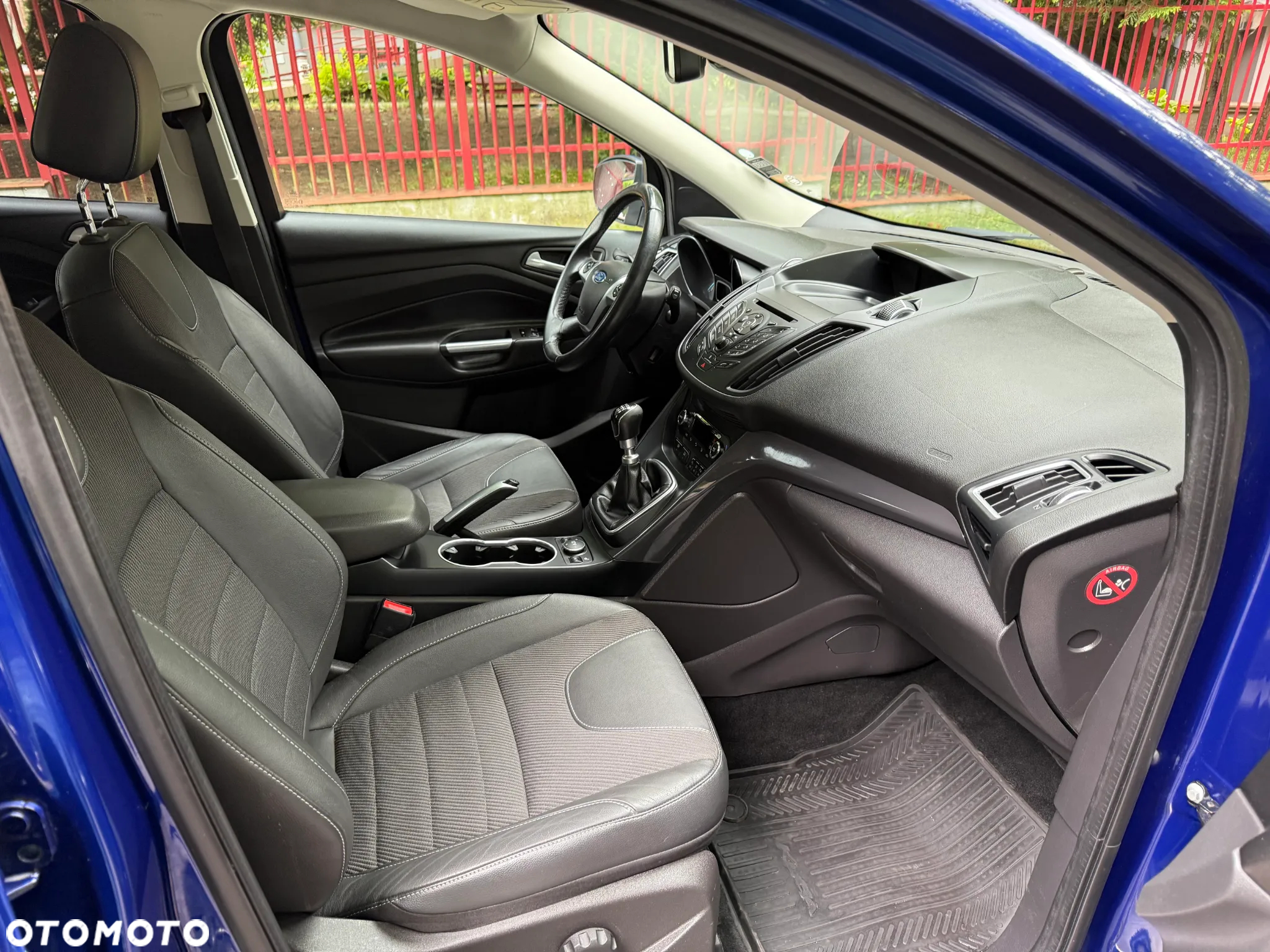 Ford Kuga 1.5 EcoBoost 2x4 Titanium - 9