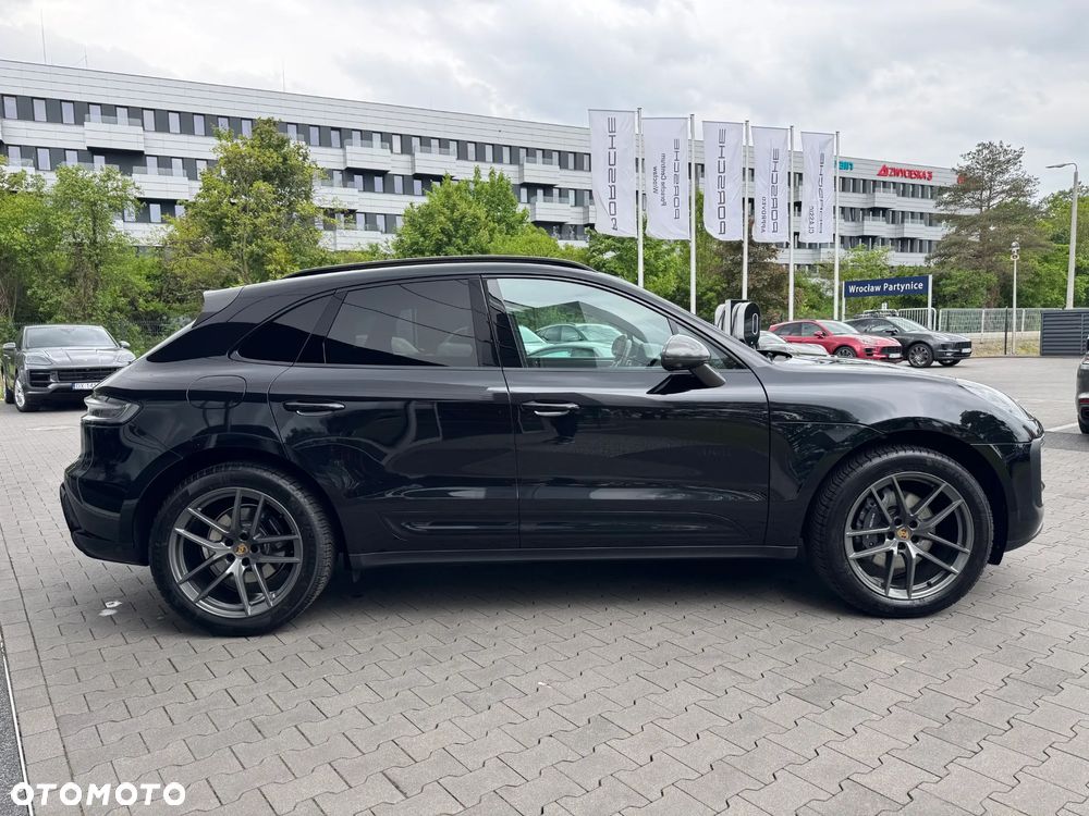 Porsche Macan T - 6