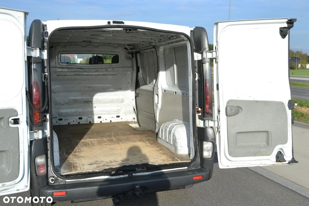 Opel Vivaro - 24
