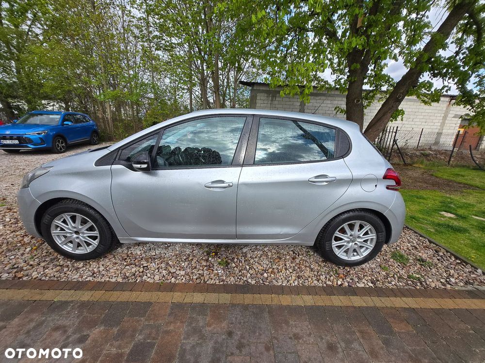 Peugeot 208 1.2 PureTech Style - 3