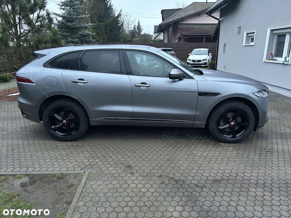 Jaguar F-Pace P250 AWD R-Dynamic Black - 4
