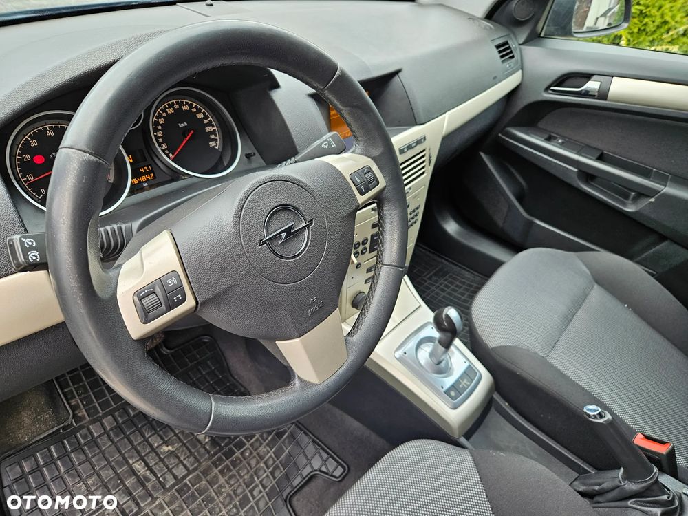 Opel Astra 1.6 Automatik Design Edition - 7