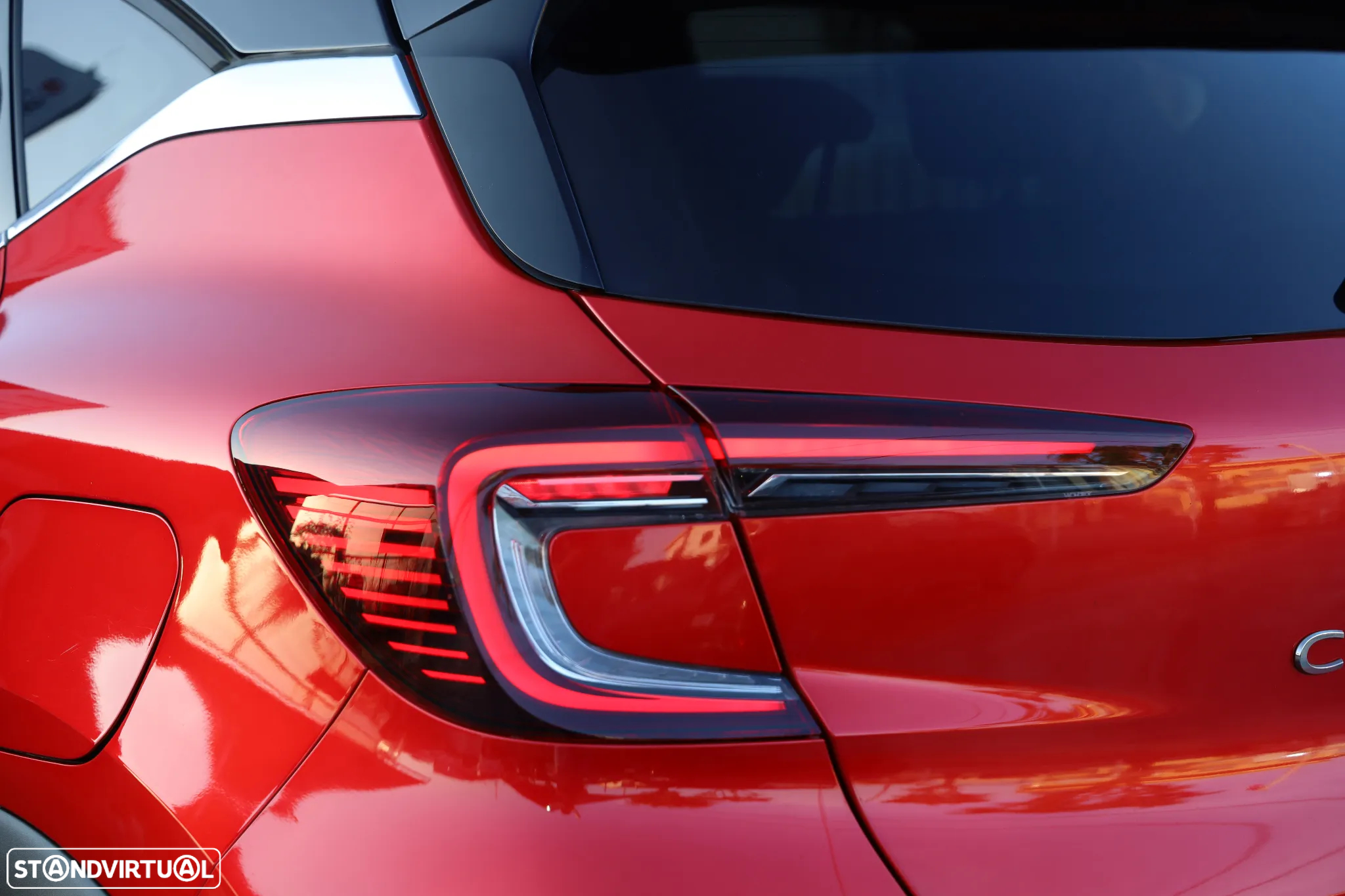 Renault Captur 1.6 E-Tech Plug-In Initiale Paris - 40